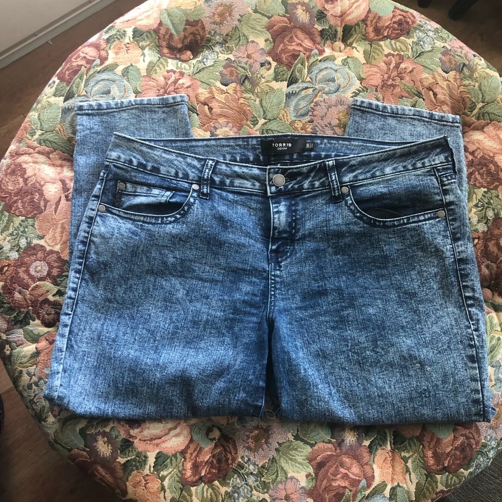Torrid Jeans-  Cropped Skinny 18